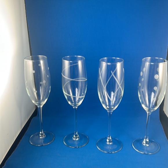 4 Pc Luminarc Soho Fluted Champagne Mix Set Clear Cut  Glass Etched Design NEW! - Picture 8 of 12